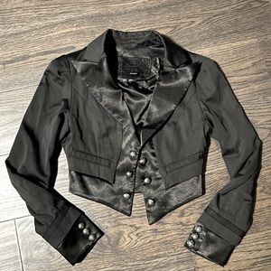 Guess by Marciano crop blazer